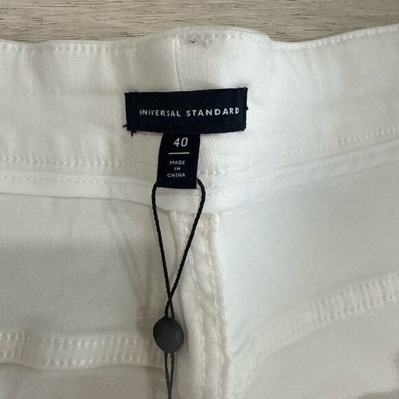 NWT Universal Standard Bae Boyfriend Crop Denim Jeans White Straight Leg Sz 40 - Picture 4 of 6